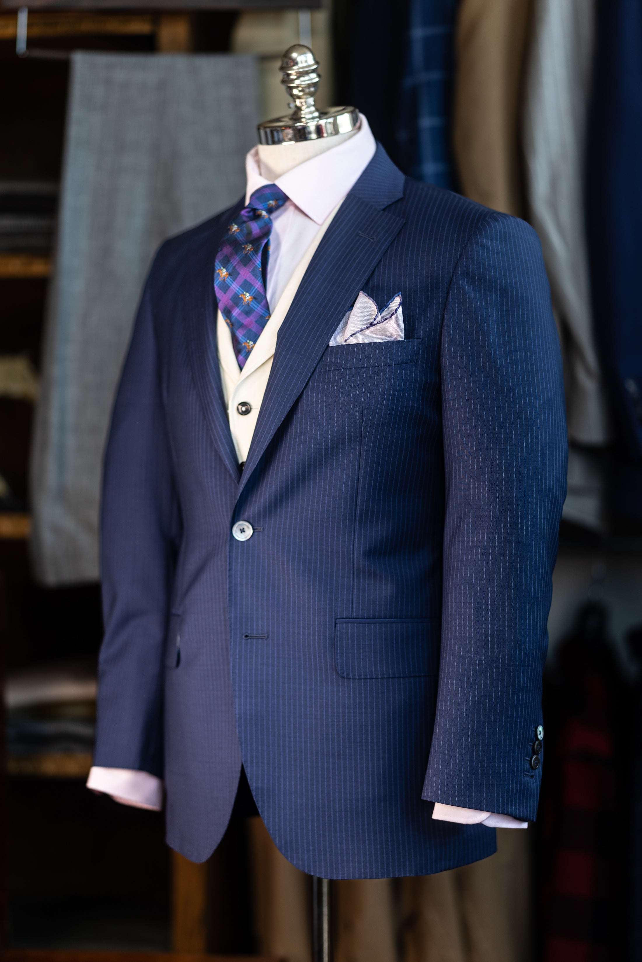 Navy Fine Beaded Stripe Suit in Lightweight Worsted Wool CR 1540