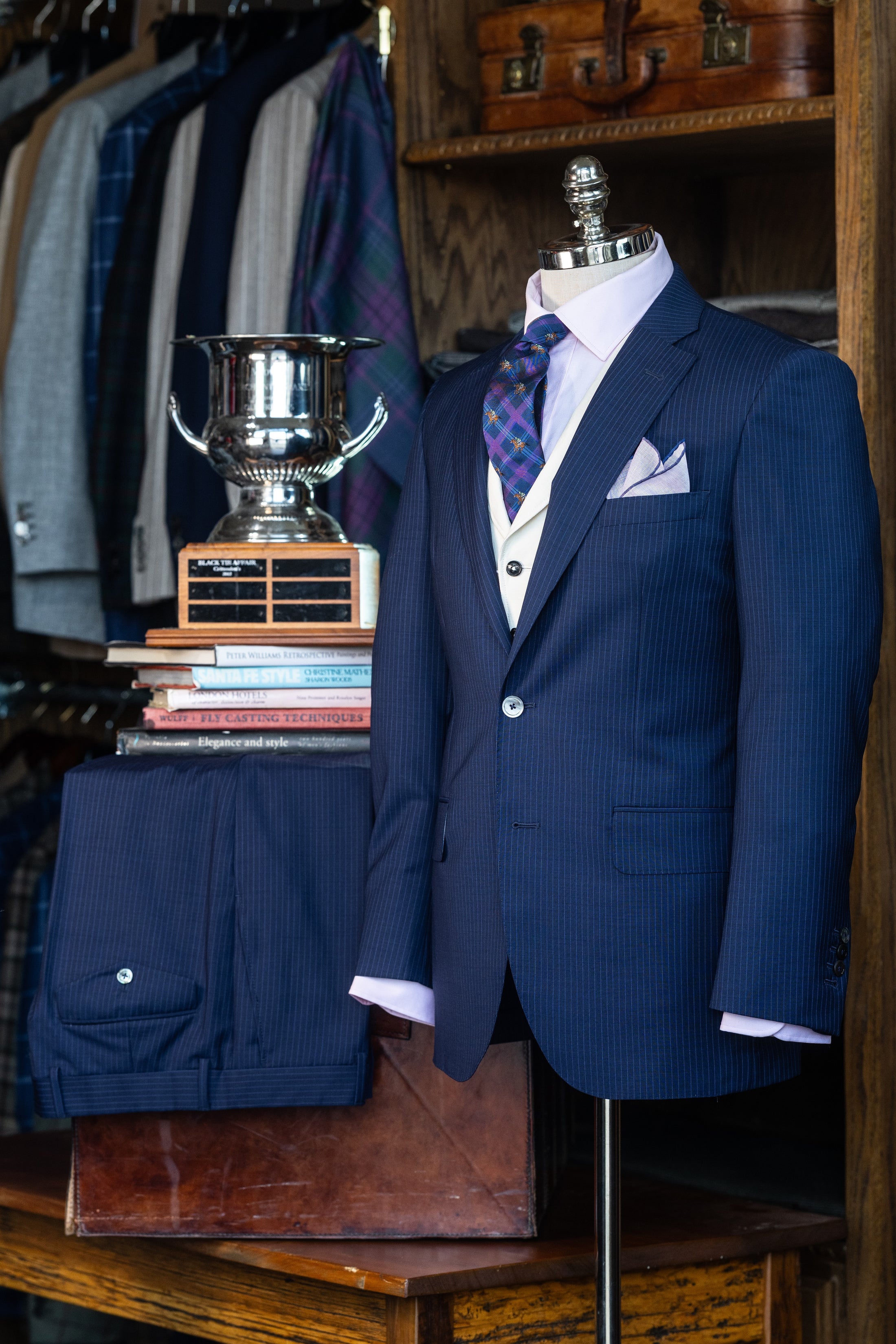 Navy Fine Beaded Stripe Suit in Lightweight Worsted Wool CR 1540