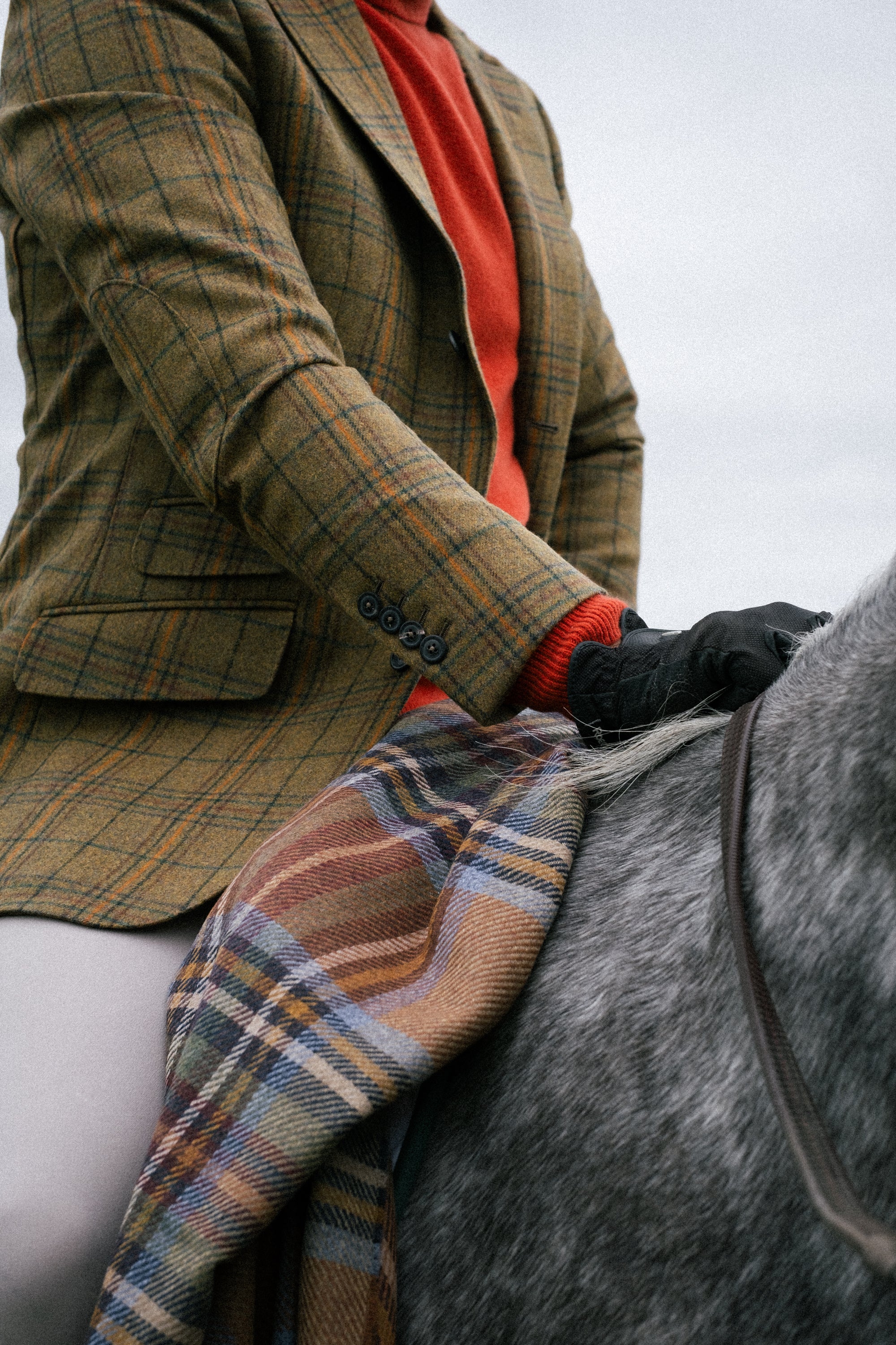Hacking Jacket in Lambswool Moss/Red/Gold Multiplaid CR 1405