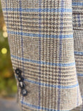 Load image into Gallery viewer, Harrods Flap Pocket Jacket in Tan/Cream Glen Windowpane CR 1626
